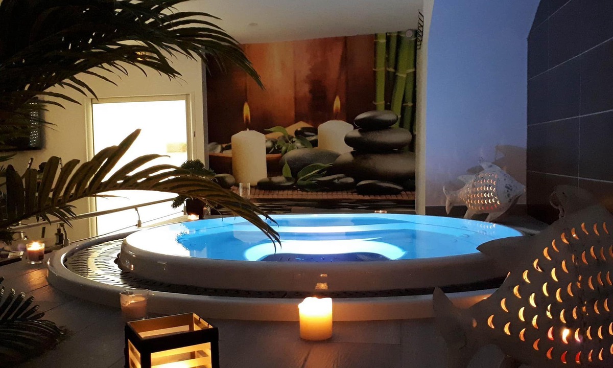 Greoux-les-Bains Hotel | Hotel Les Alpes