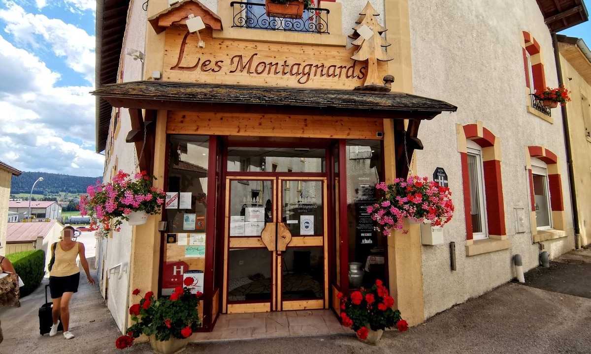 Morteau Hotel | Hotel Les Montagnards