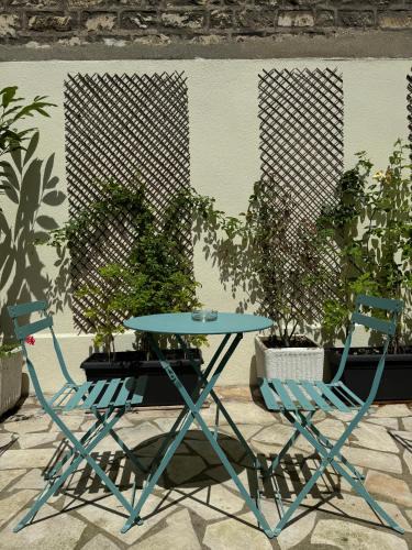 Saint-Fargeau Hotel | Hotel Lilas Gambetta