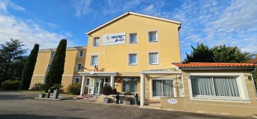 Pierre-Benite Hotel | Hotel Lyon Sud, Pierre Benite, St Genis Laval
