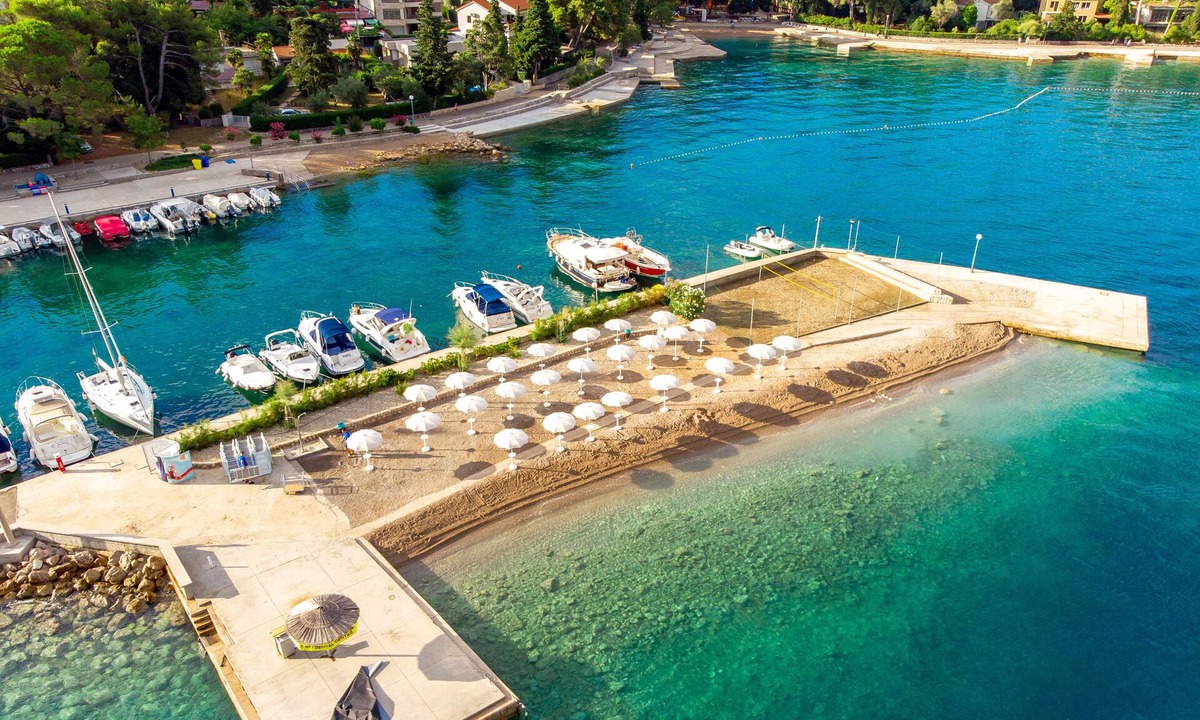 Malinska Hotel | Hotel Malin