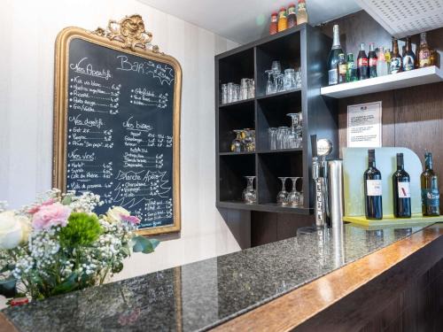 Cesson-Sevigne Hotel | Hotel Mercure Rennes Cesson
