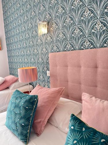 Cathedrale Hotel | Hotel Mirabeau
