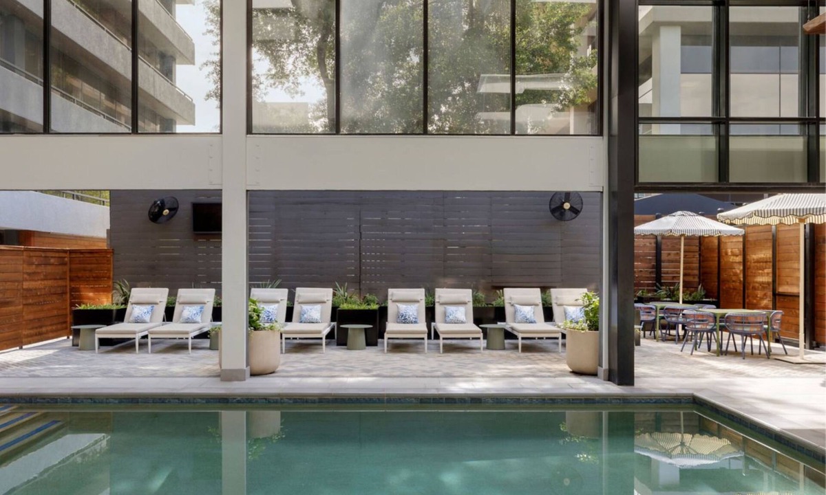 Northeast Dallas Hotel | Hotel Mockingbird, Dallas, A Tribute Portfolio Hotel
