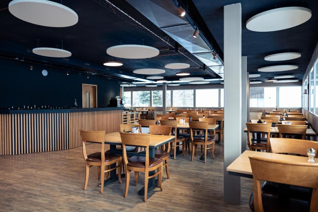 Taesch Hotel | Hotel Mountime