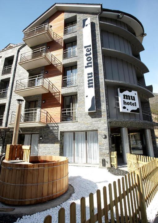 La Cortinada Hotel | Hotel MU