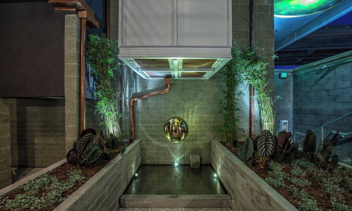 Logan Heights Hotel | Hotel Narcissus