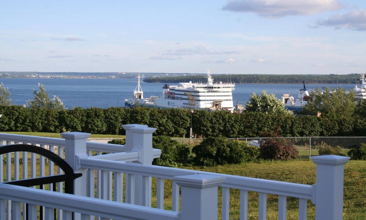 North Sydney Hotel | Hotel North