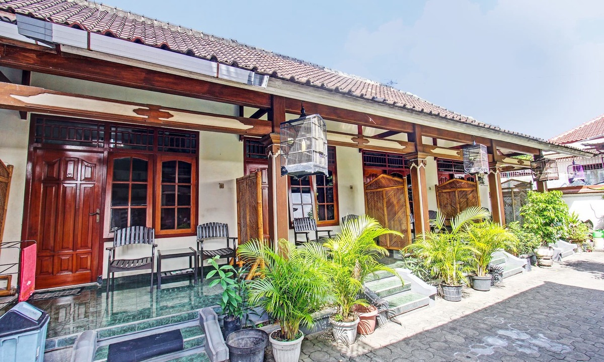 Mataram Hotel | Hotel O Astri Homestay
