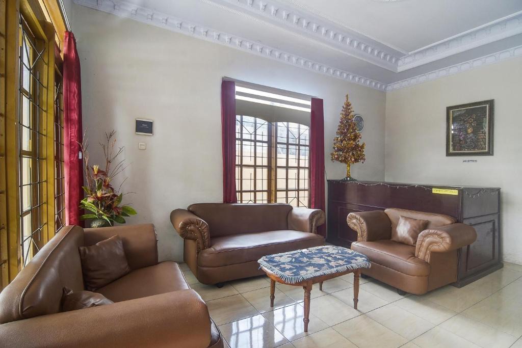 Tondano Hotel | Hotel O Borneo