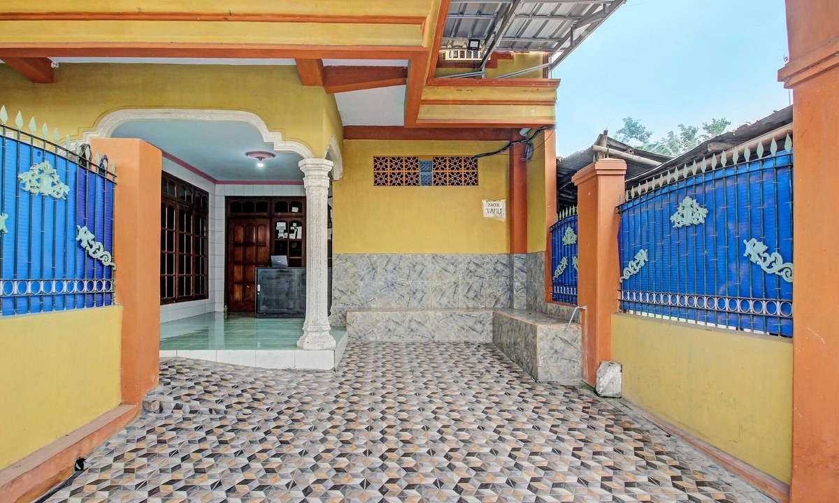 Kediri Hotel | Hotel O Chikam House Syariah