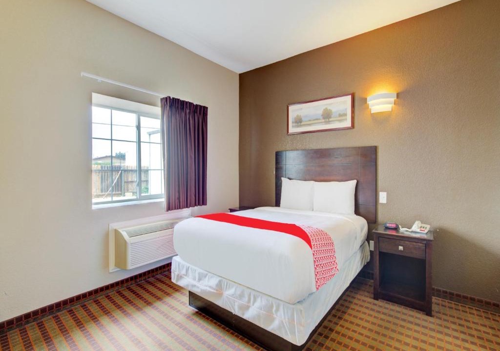 Dilley Hotel | Hotel O Dilley Main St TX