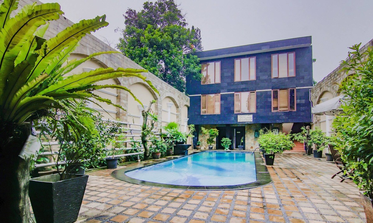 Mampang Prapatan Hotel | Hotel O Gayatri Residence