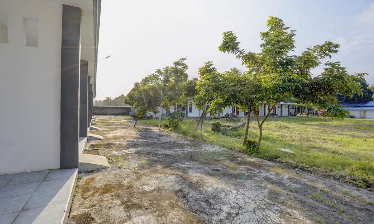 Rogojampi Hotel | Hotel O Griya Sandi Syariah Rogojampi