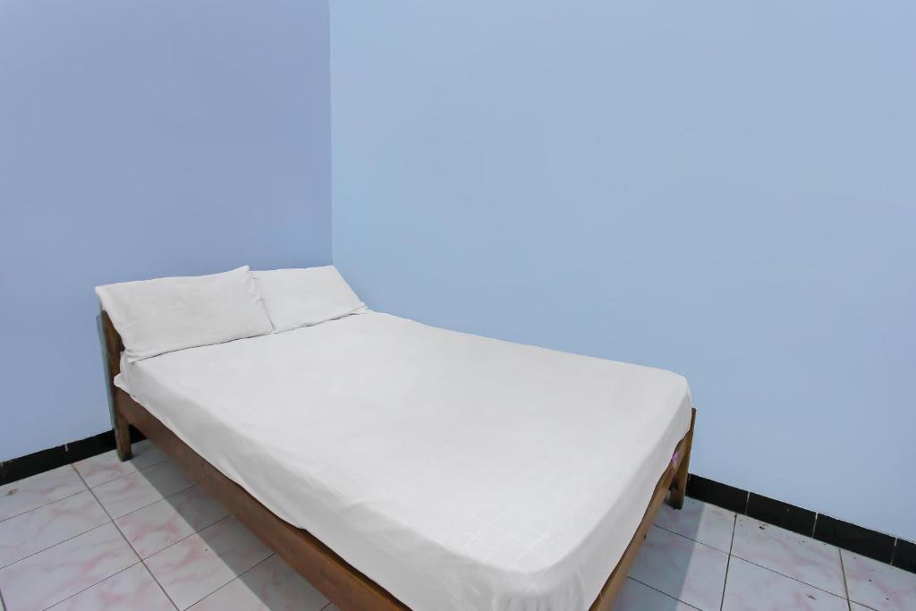 Kecamatan Narmada Hotel | Hotel O Jati Homestay Near Taman Suranadi