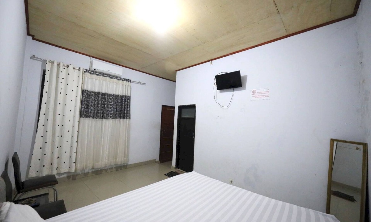 Makassar Hotel | Hotel O Kos Citra Syariah Near Bukit Marezo