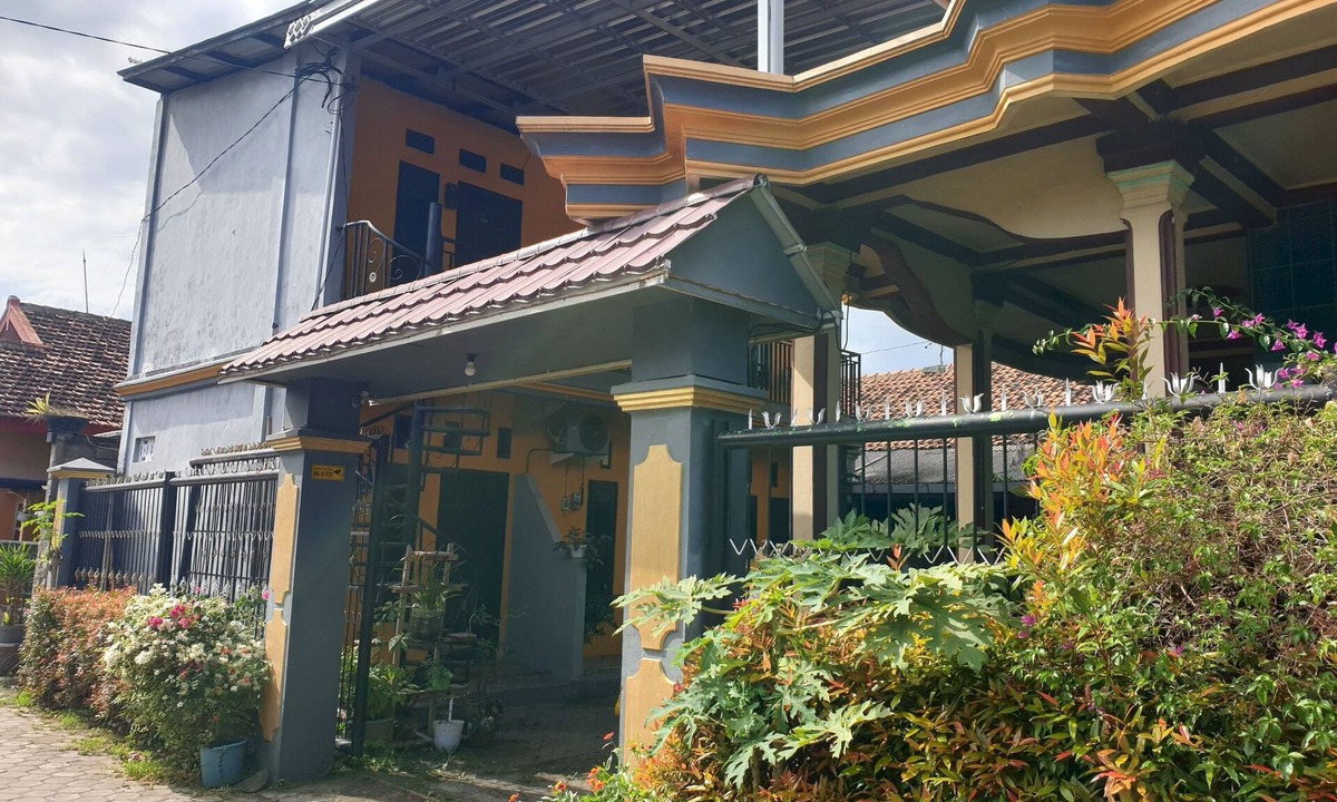 Rogojampi Hotel | Hotel O Kos Haji Jakfar SyariahNearPancoran mas 25