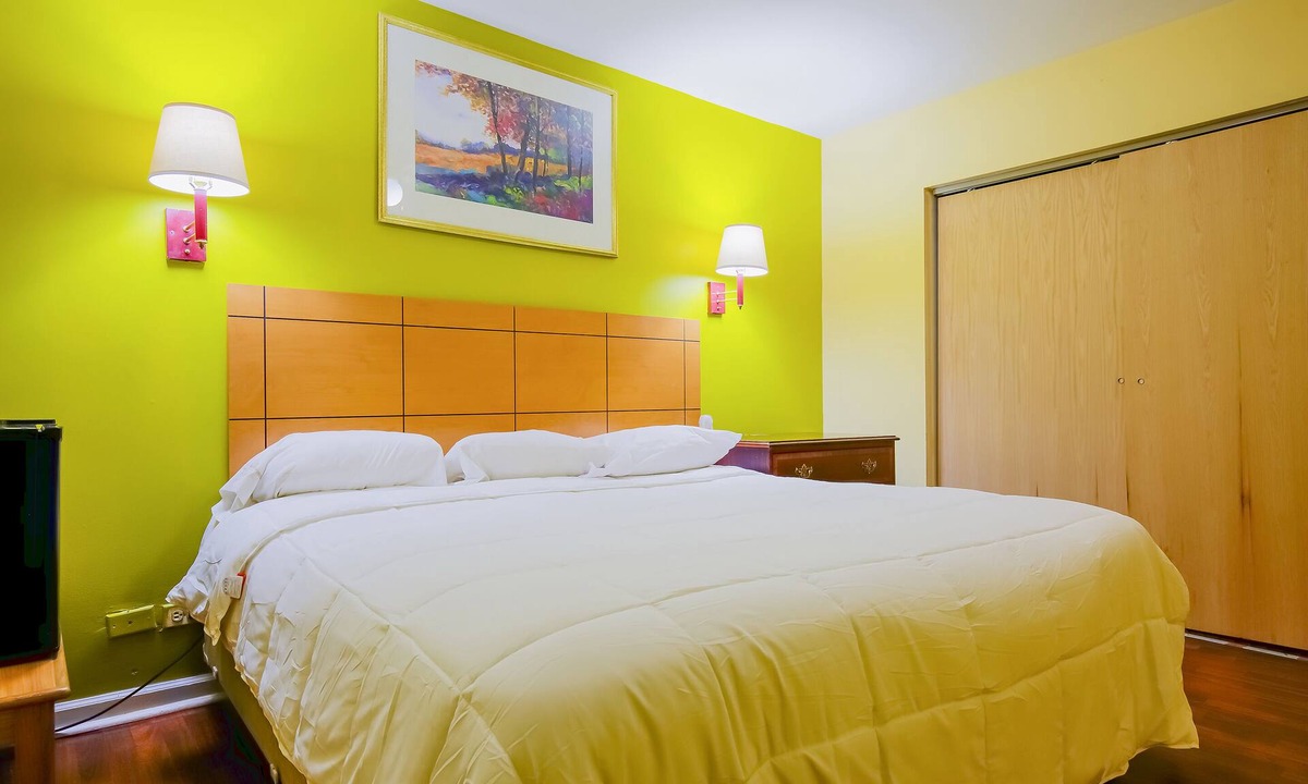 Markham Hotel | Hotel O Markham IL near Harvey/Tinley Park