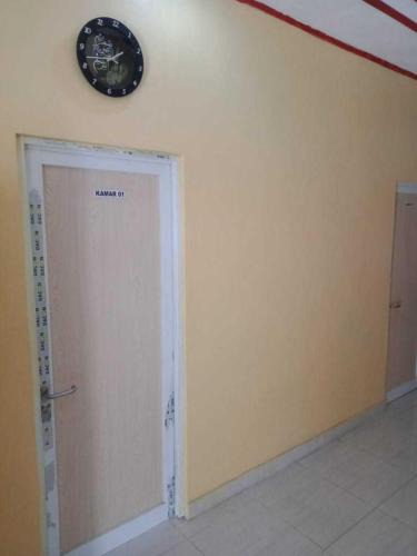 Wainapal Hotel | Hotel O Wisma Nadira Near SPBU PT. Trijaya Pugung PENENGAHAN