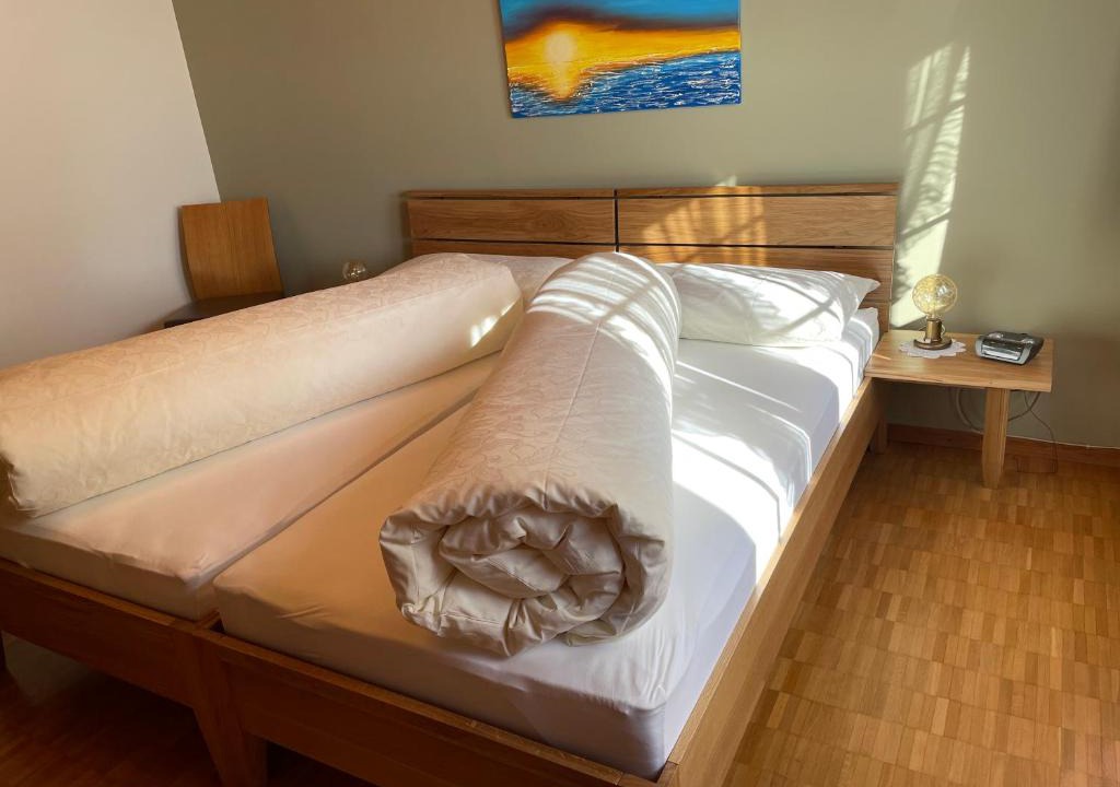 Zuzwil House | Hotel Pension Im Dorf