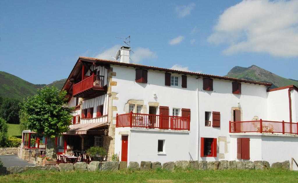 Sare Hotel | Hotel Pikassaria