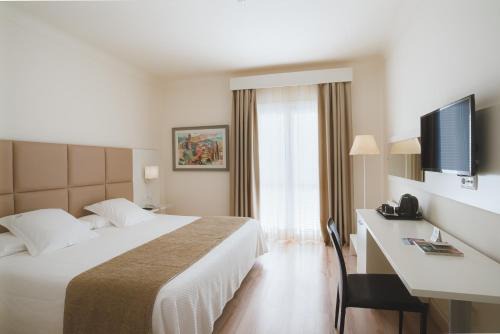 Figueres Hotel | Hotel Pirineos Figueres by Pierre & Vacances