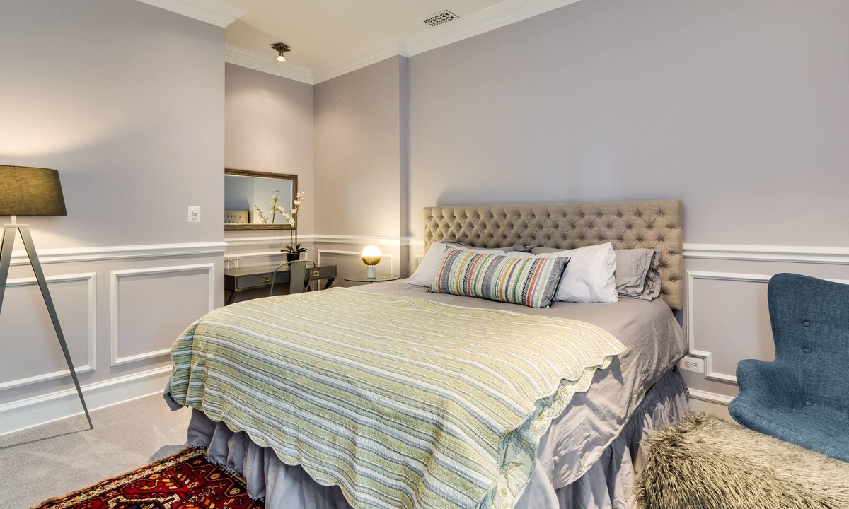 Pulaski Park Apartment | Hotel Quality Meets Local Living Garden Studio 3D