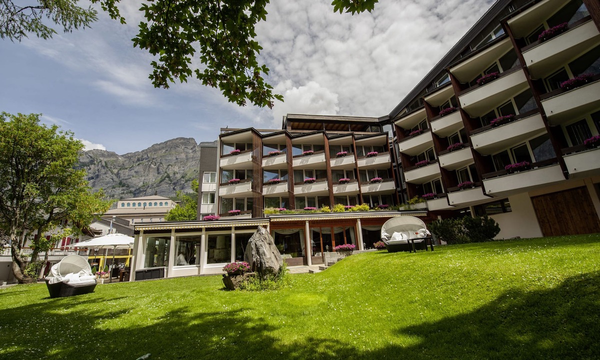 Leukerbad Hotel | Hotel Quellenhof Leukerbad