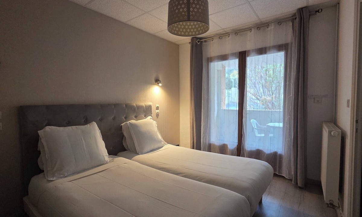 Saint-Paul-de-Fenouillet Hotel | HOTEL RESTAURANT MAS LE CHATELET