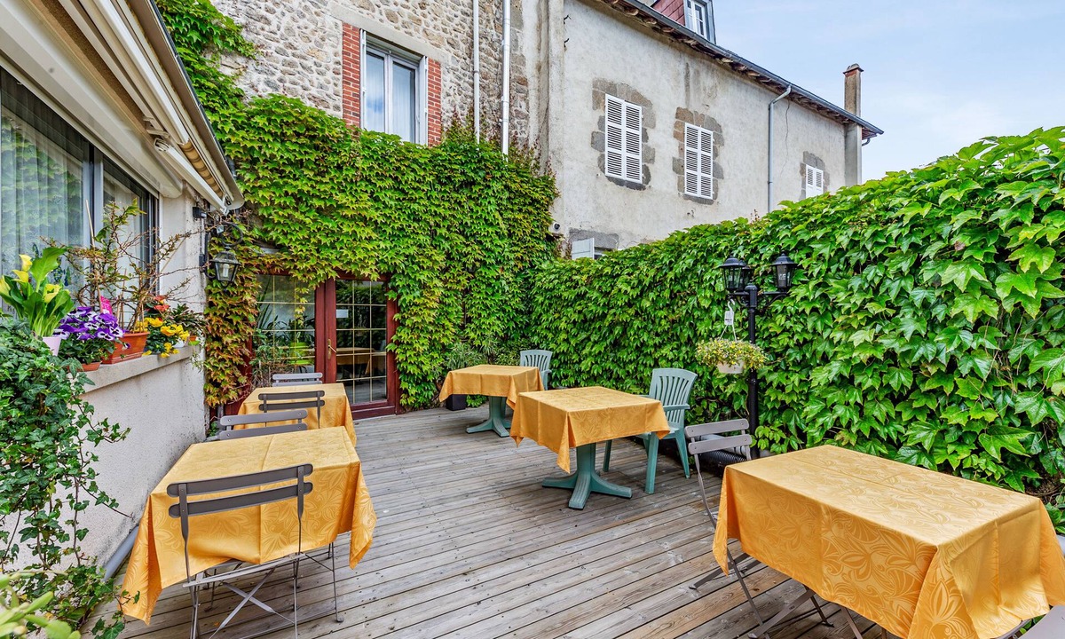 La Souterraine Hotel | Hotel Restaurant Jinjaud