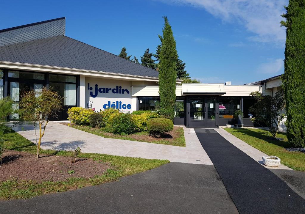 Saint-Victor Hotel | Hotel Restaurant Le Jardin Délice