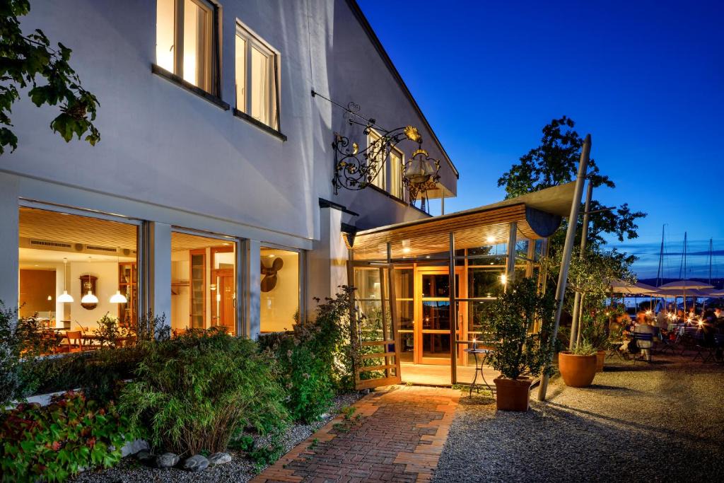 Freienbach Hotel | Hotel Restaurant Schiff