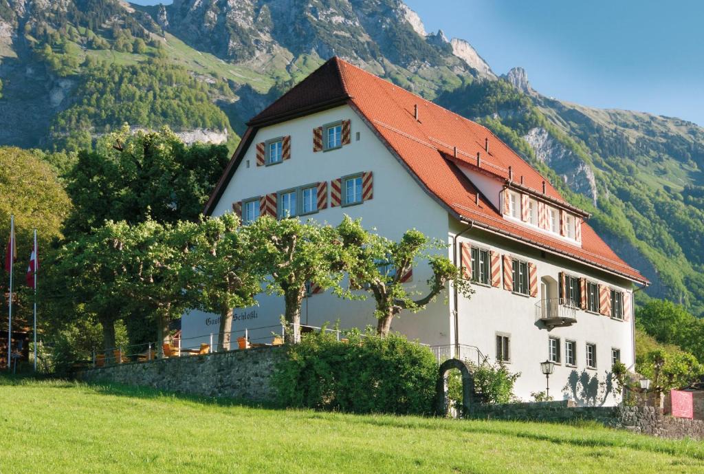 Sennwald Hotel | Hotel Restaurant Schlössli Sax