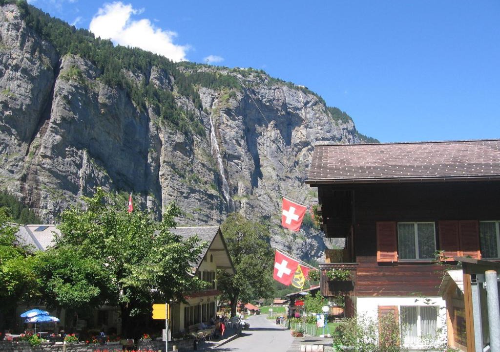 Stechelberg Bed & Breakfast | Hotel-Restaurant Stechelberg Bed & Breakfast