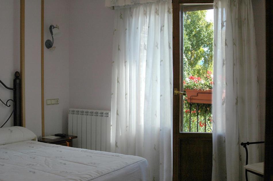 Abena Hotel | Hotel Restaurante Santa Elena