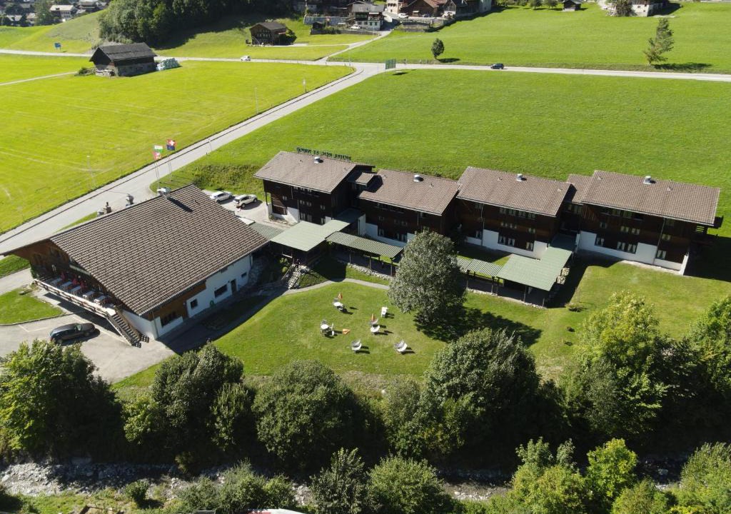 Chateau-d'Oex Hotel | Hotel Roc et Neige