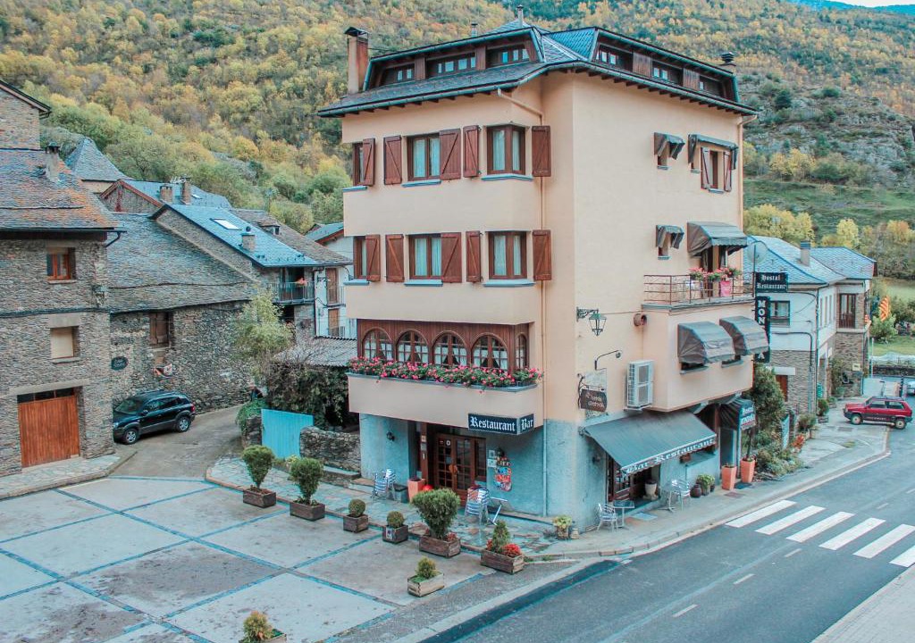 Alins Hotel | Hotel Saloria