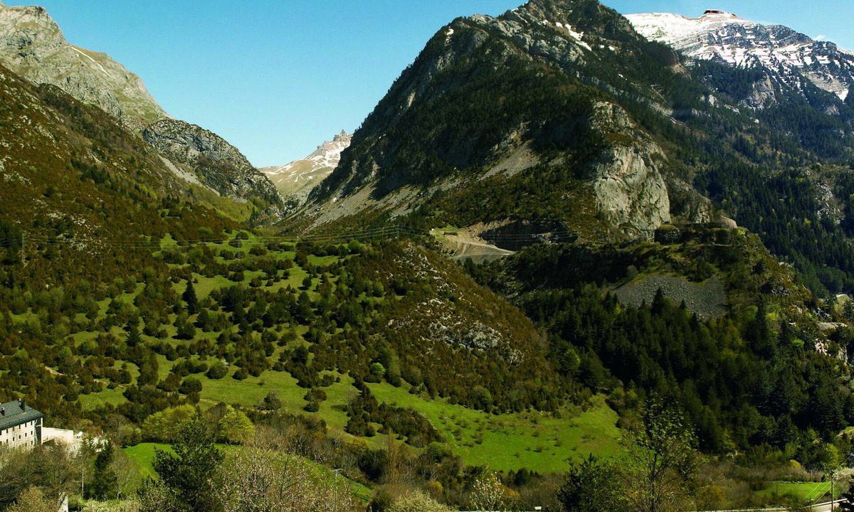 Canfranc Hotel | Hotel Santa Cristina