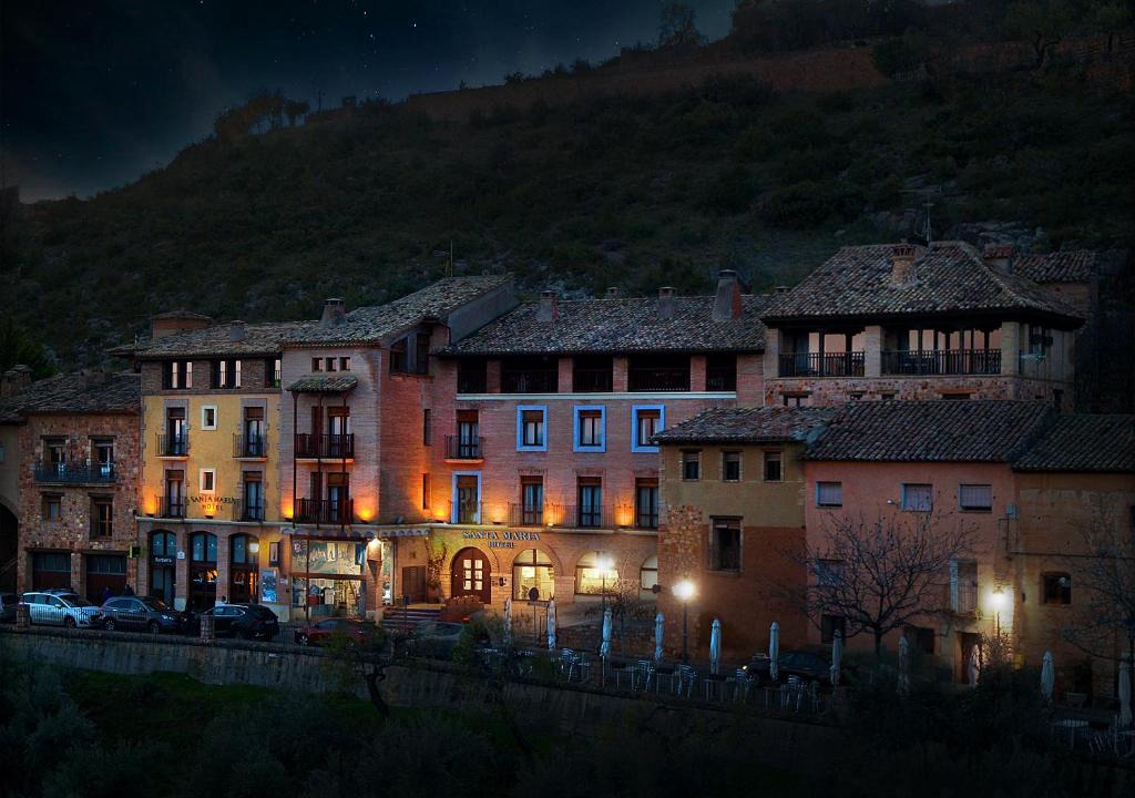 Alquezar Hotel | Hotel Santa Maria de Alquezar