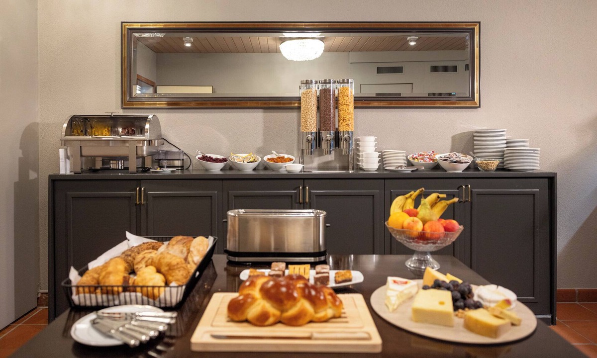 Ipsach Apartment | Hotel Schlössli Garni - Free Parking