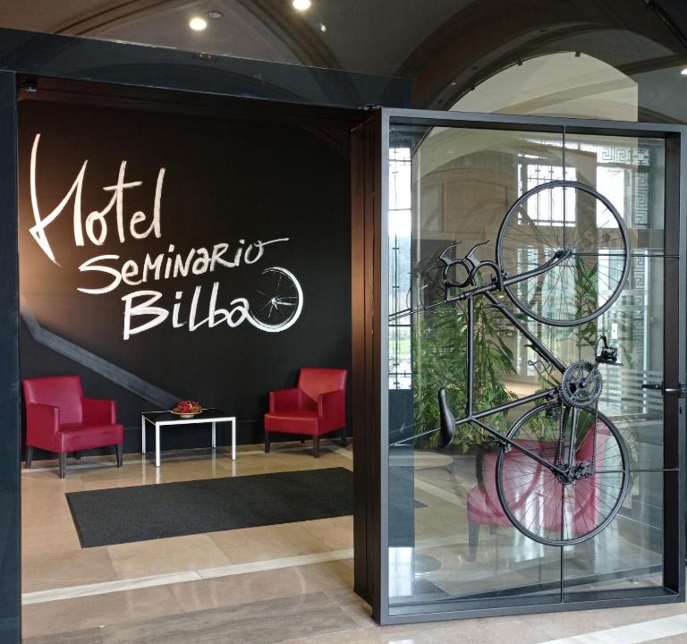 Derio Hotel | Hotel Seminario Aeropuerto Bilbao