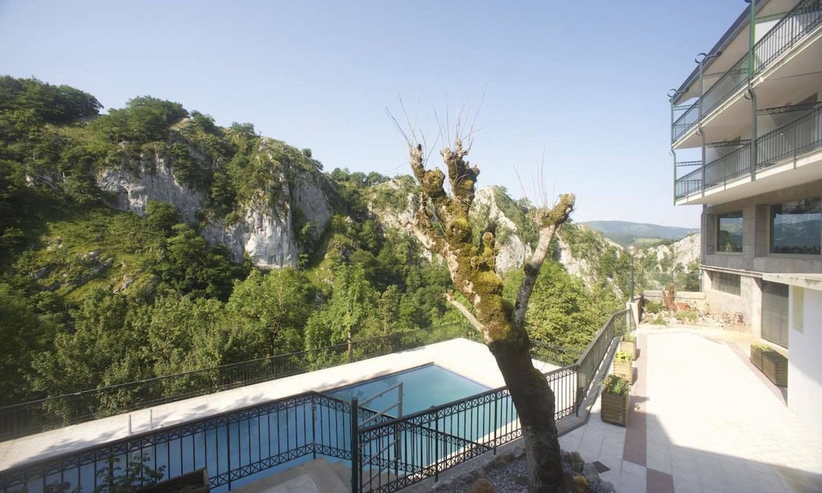 Arantzazu Hotel | Hotel Sindika