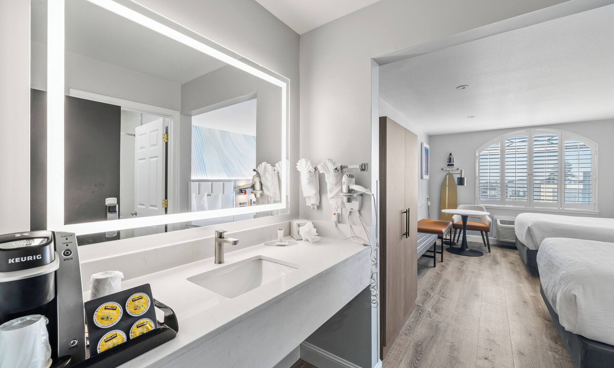San Bruno Hotel | Hotel Skye SFO