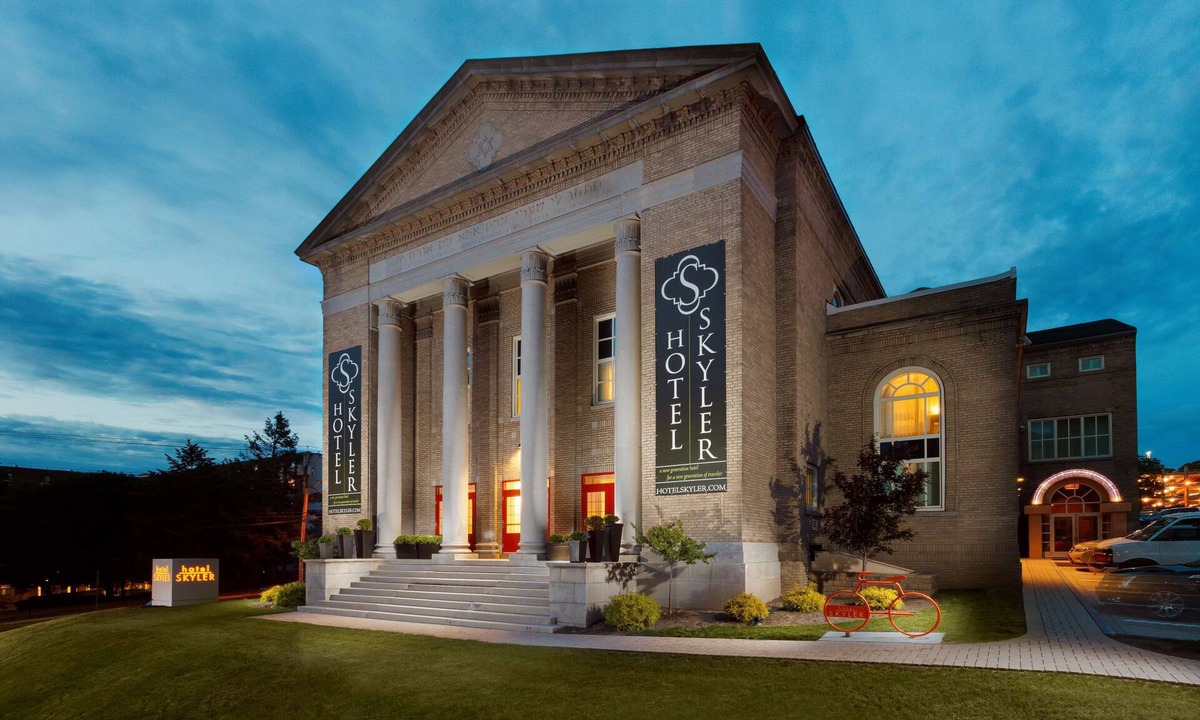 Downtown Syracuse Hotel | Hotel Skyler Syracuse Tapestry Collection by Hilton