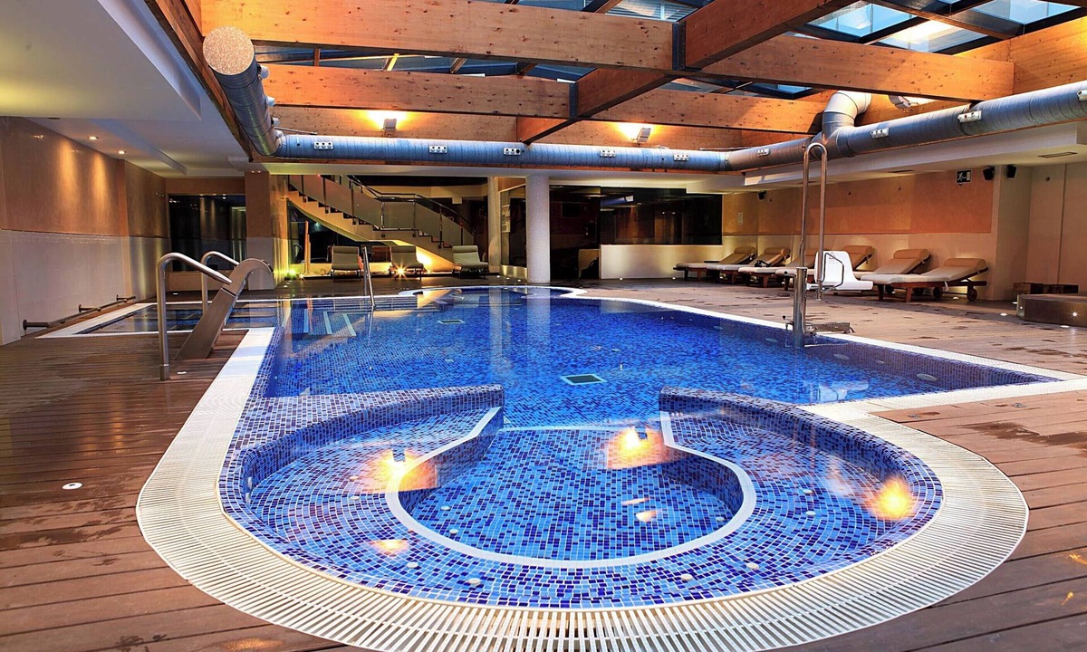 El Parc i la Llacuna del Poblenou Hotel | Hotel & Spa Villa Olímpic@ Suites