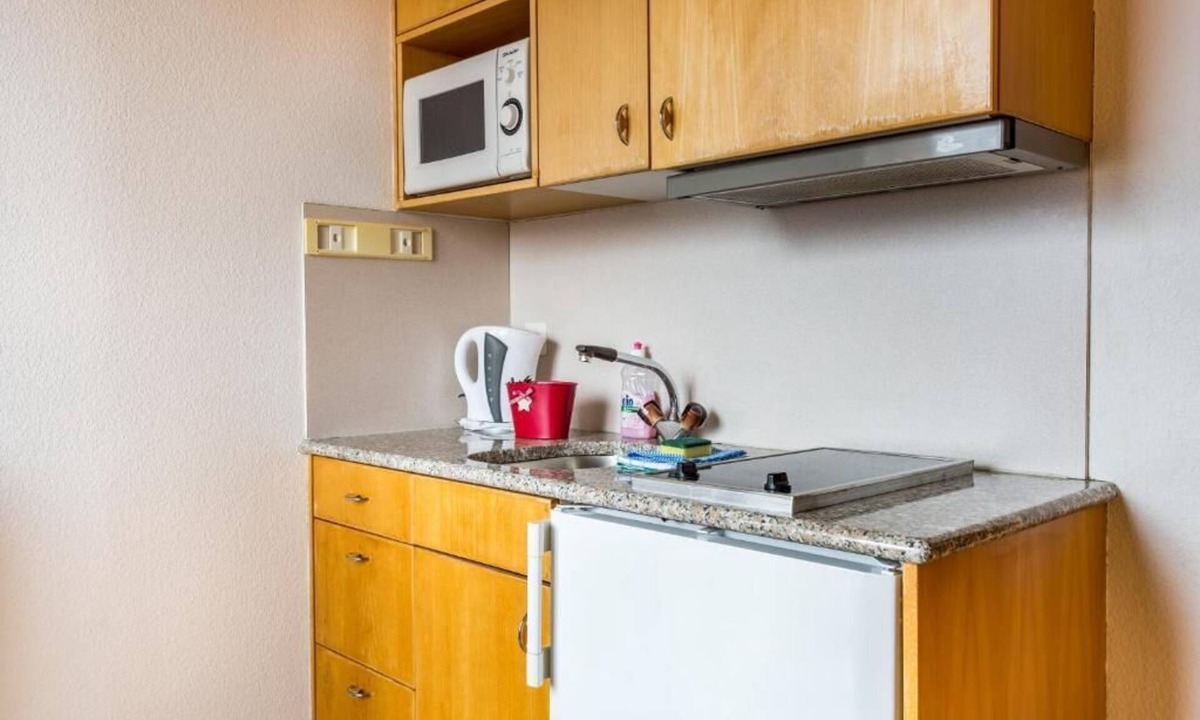Sundlauenen Apartment | Hotel Sterne - Apartment with Balcony