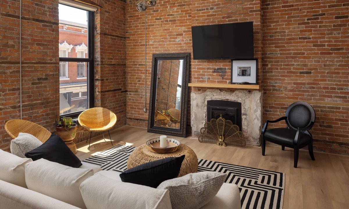 Boblo Island Hotel | Hotel STRY