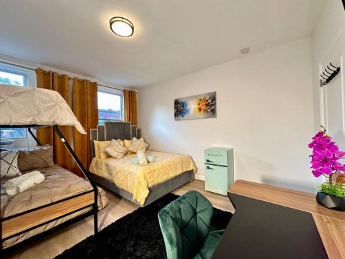 Bergen House | Hotel-Style, No Host, Professionally Managed ID280