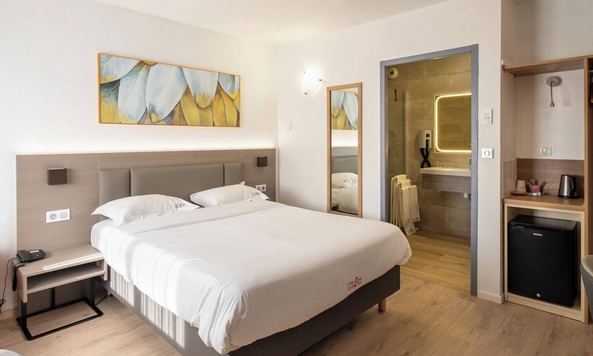 Vitry-le-Francois Hotel | Hotel Tambourin