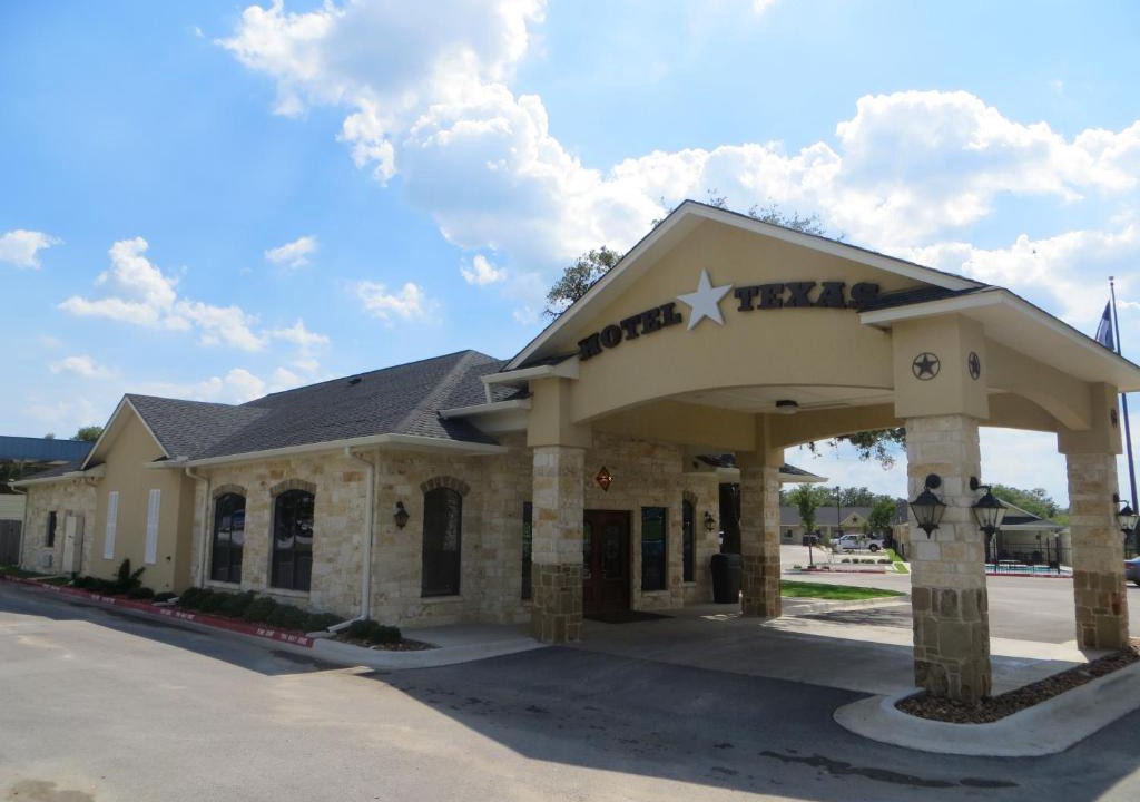 Cuero Hotel | Hotel Texas Cuero